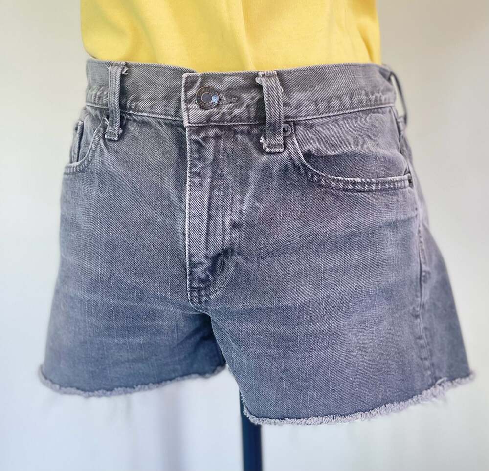 Gap 1969 Slim Denim Shorts Grey Frayed Hem Size 27